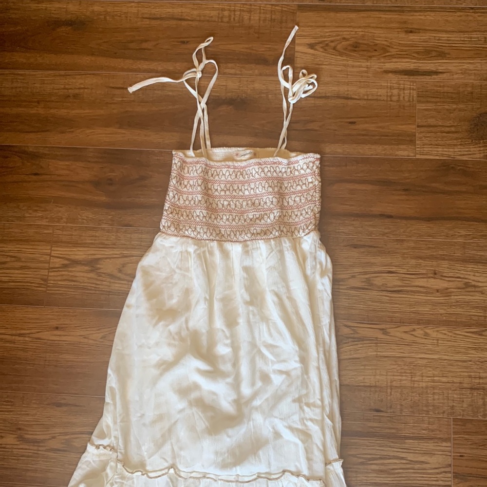 Magnolia Boutique Cream Maxi Dress. Size small